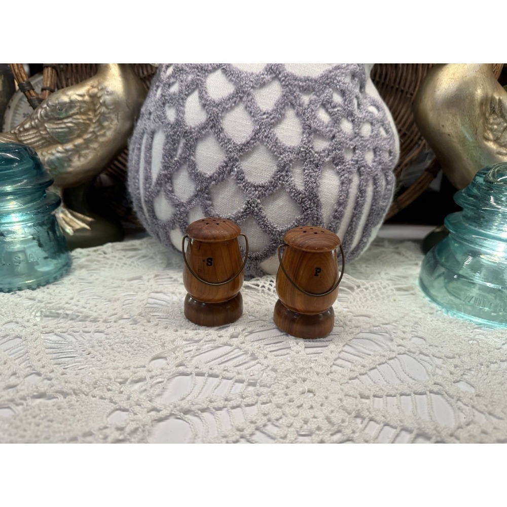 Wood Barrel Salt & Pepper Shakers Set, Medium Brown Wood Grain, Pair